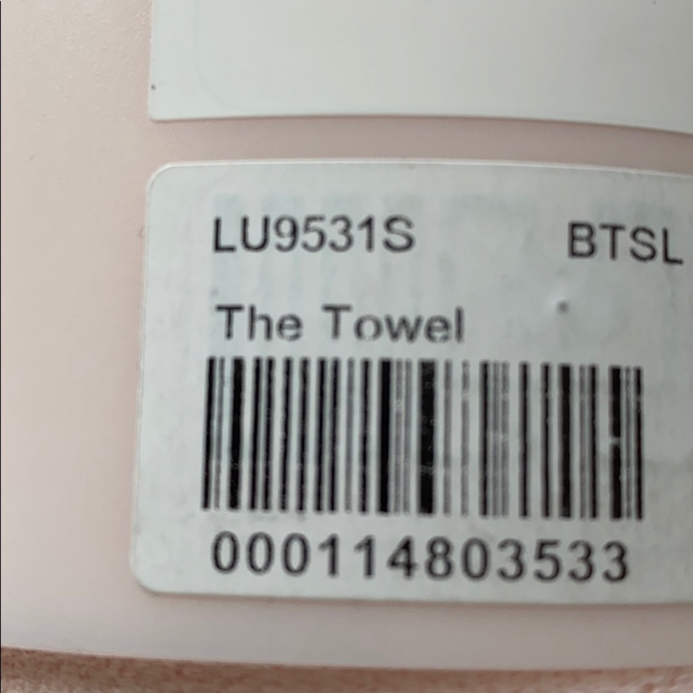 Lululemon The Towel in Ballerina Pink - Picture 7 of 10